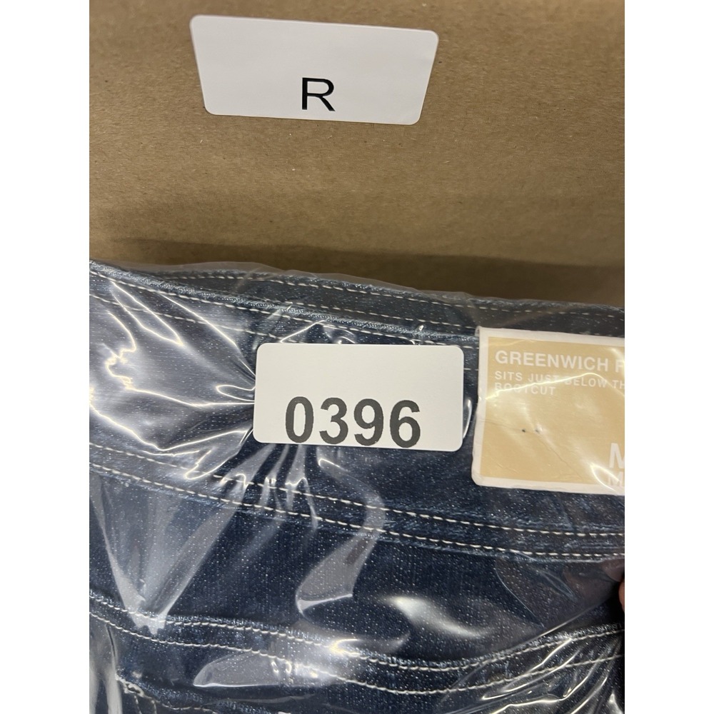 Michael Kors NWT Hollywood Nights Jeans Dark Stonewash Size 6 - Picture 13 of 13